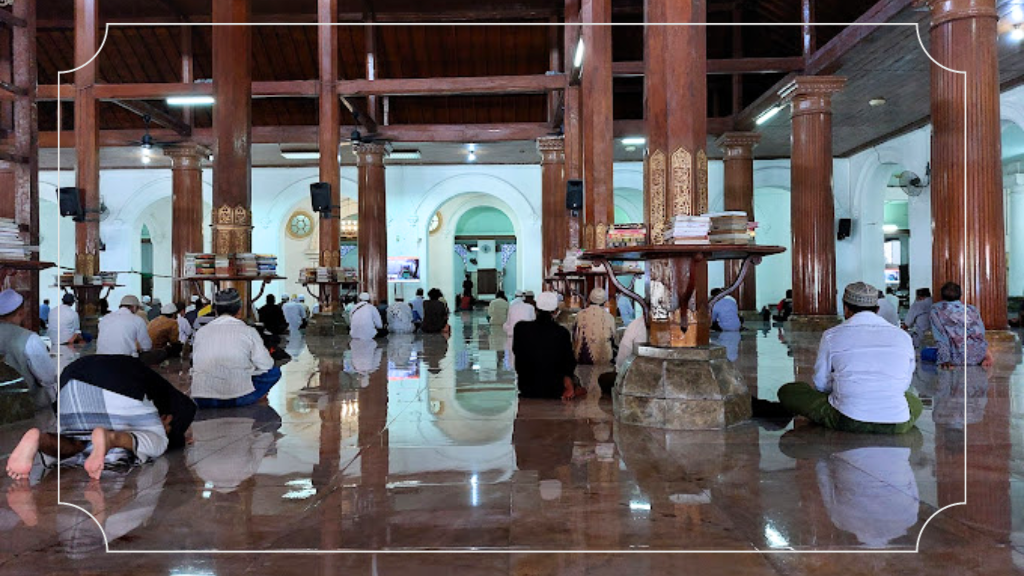 Masjid Agung Sunan Ampel Sejarah Fasilitas Daya Tarik 2024