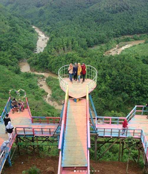 25 Tempat Wisata di Batang Paling Menarik Perhatian 6 tempat hunting foto di batang