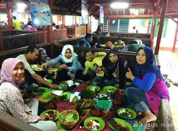 Warung lesehan murah di malang