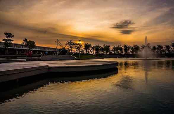 tempat makan di surabaya untuk keluarga