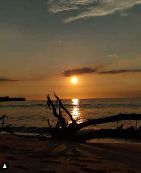 wisata pantai carita anyer