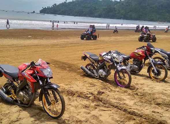 pantai di dekat bojonegoro