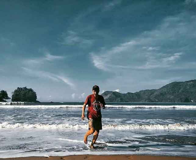 objek wisata pantai lenggoksono malang