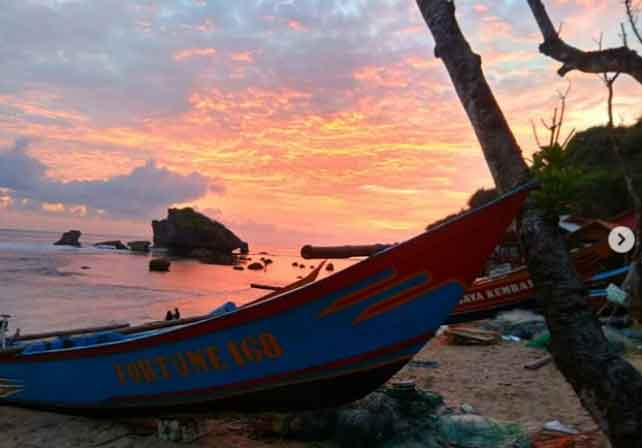 wisata pantai ngandong jogja