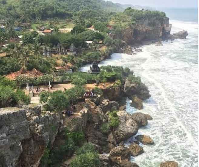 wisata pantai ngobaran jogja