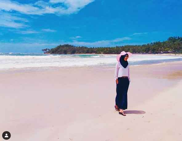 10 Tempat Wisata Pantai di Dekat Bandung Yang Wajib Dikunjungi 12 tempat wisata pantai di bandung