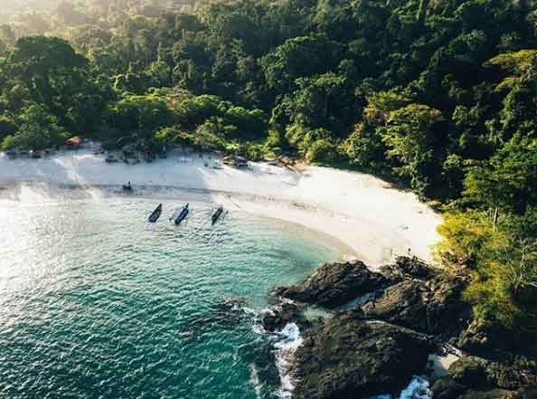 pantai di banyuwangi