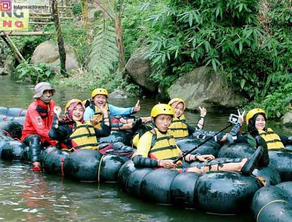 tempat liburan di karanganyar