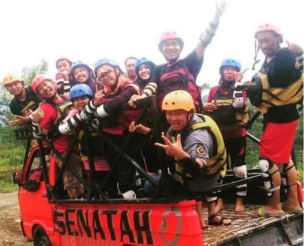 tempat liburan di karanganyar