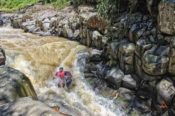 25 Tempat Wisata di Kendal Yang Pasti Membuat Liburan Mengasyikkan 14 tempat piknik di kendal