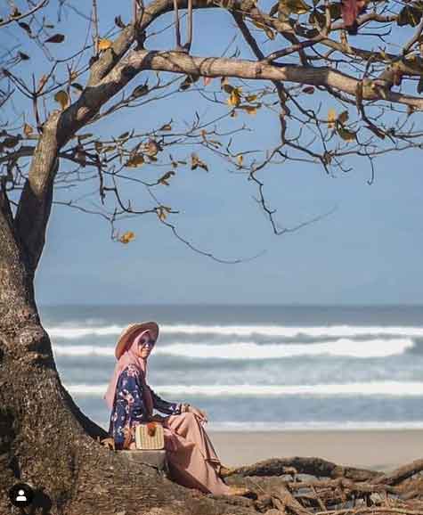 wisata pantai tanjung lesung anyer