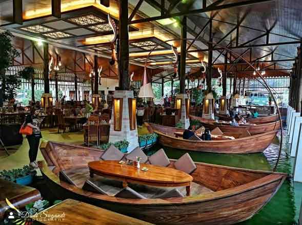 tempat makan romantis di bandung, 