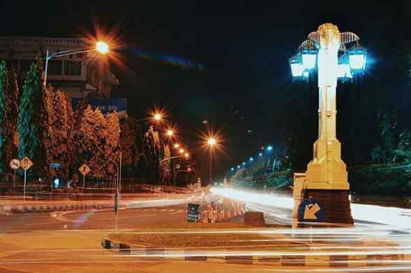 tempat foto malam hari di solo