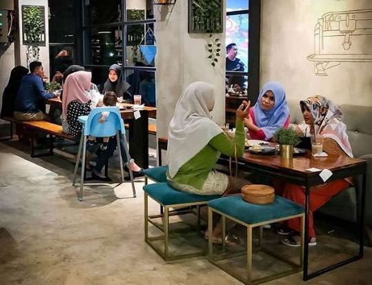 10 Tempat Makan di Banda Aceh yang Bikin Lidah Bergoyang 10 tempat makan favorit di aceh