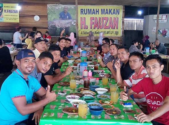 tempat makan enak di banjarmasin