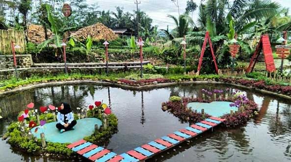 Taman Cinta Talagening Purbalingga Yang Sangat Indah 8 Spot foto