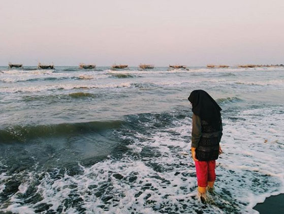 Spot Wisata di pantai tirangan