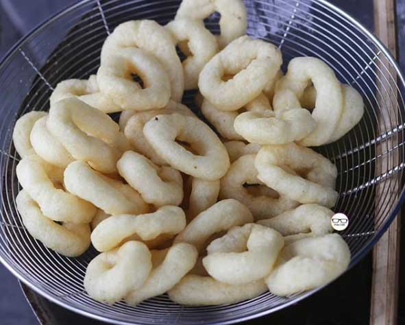 makanan ringan khas cilacap