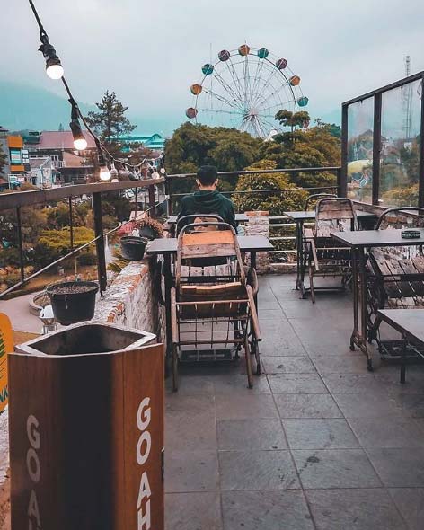 tempat makan hits di malang