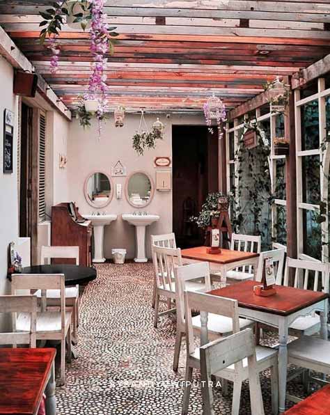 tempat makan enak di kokas