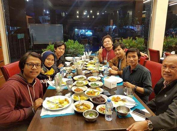 11 Tempat Makan di Rawamangun Yang Enak dan Recommended 11 tempat makan murah di rawamangun