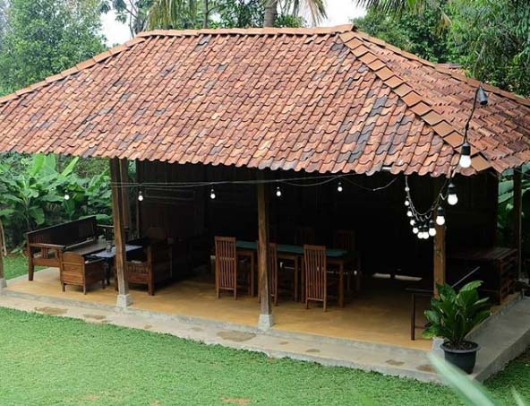 tempat makan di sentul view bagus