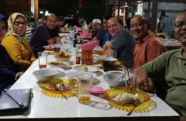 10 Tempat Makan di Banda Aceh yang Bikin Lidah Bergoyang 8 tempat makan enak di aceh