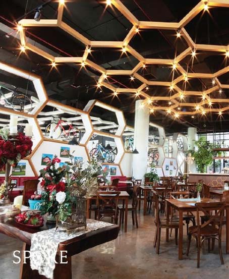 tempat makan romantis di tangerang