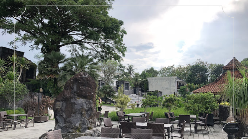 Abhayagiri Restaurant - Venue and Dining