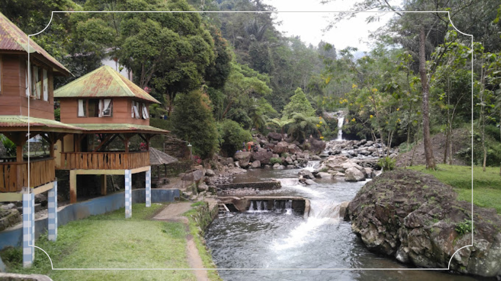 Air Terjun Curug Bayan