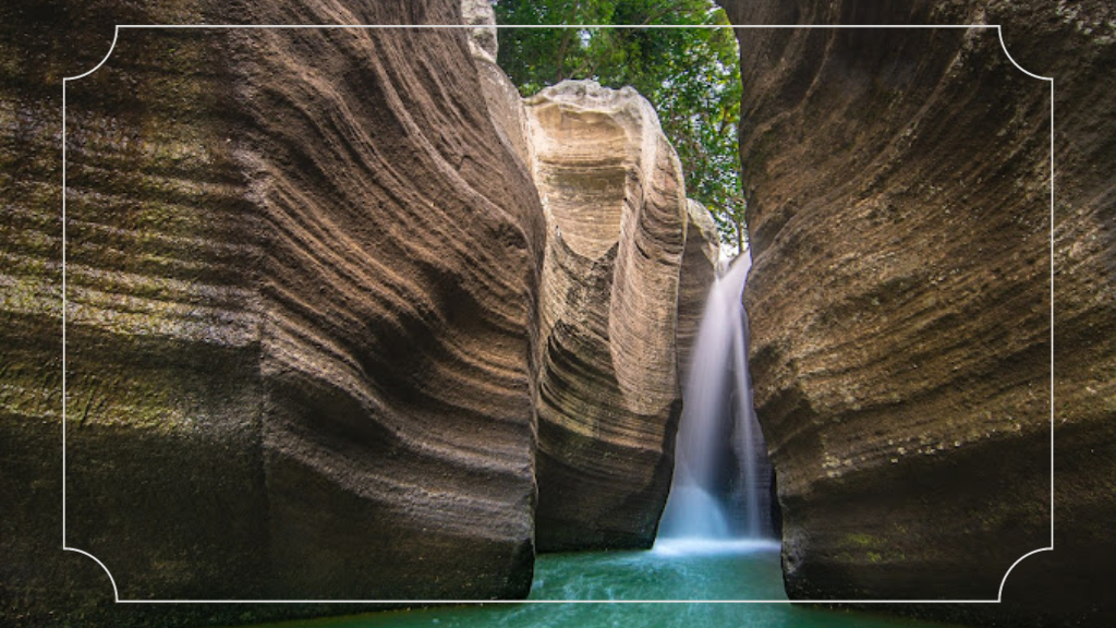 Air Terjun Luweng Sampang