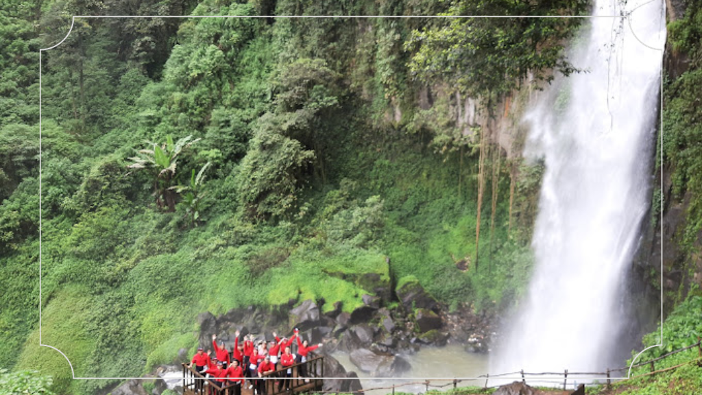 11 Tempat Wisata di Berastagi Terbaru yang Menarik Perhatian 6 Air Terjun Sikulikap