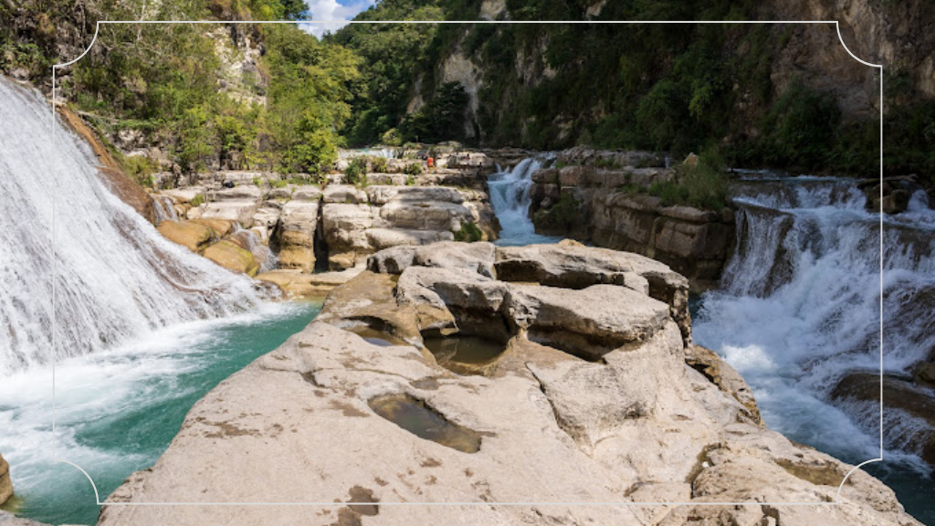 10 Tempat Wisata di NTT yang Membuat Kamu Terpesona 9 Air Terjun Tanggedu