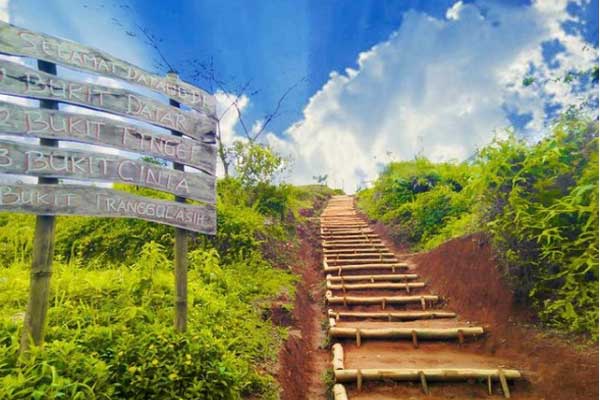 Alamat dan Rute Lokasi Bukit Tranggulasih