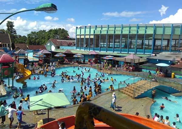 Alamat dan Rute Lokasi Kolam Renang Tirta Ria