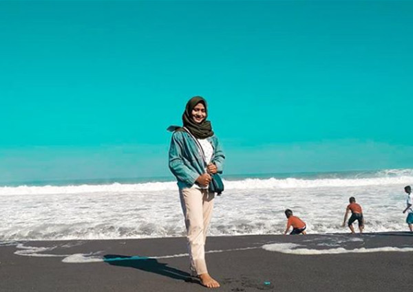 Alamat dan Rute Lokasi Pantai Watu Pecak