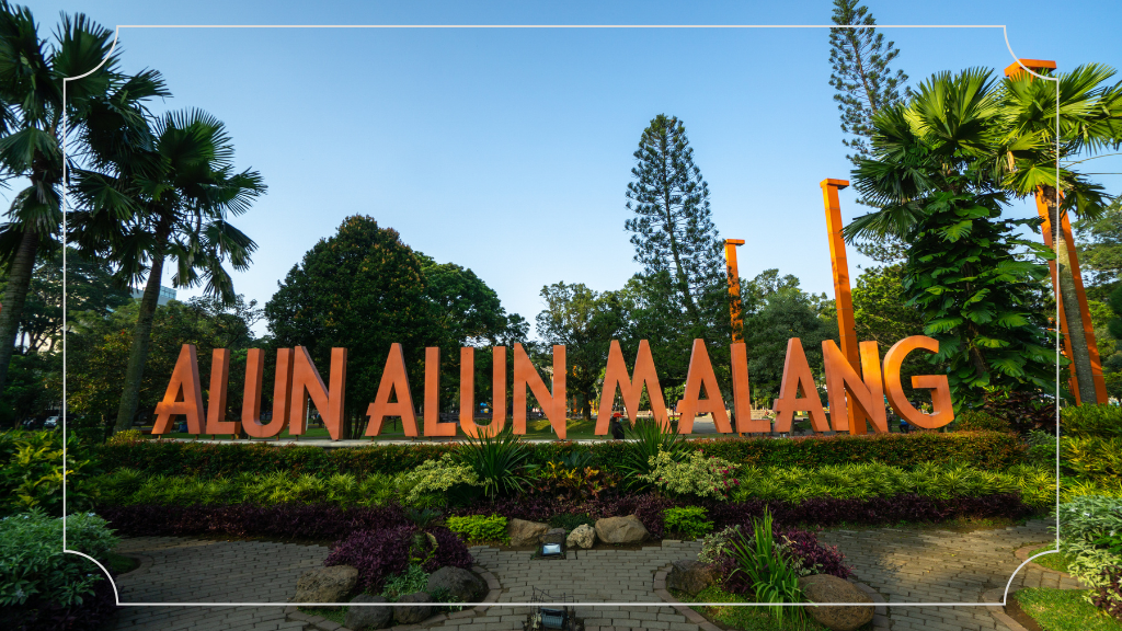 Wisata di Malang Kota yang Menarik untuk Dimasukkan dalam Rencana Perjalanan Kamu 3 Alun-Alun Kota Malang