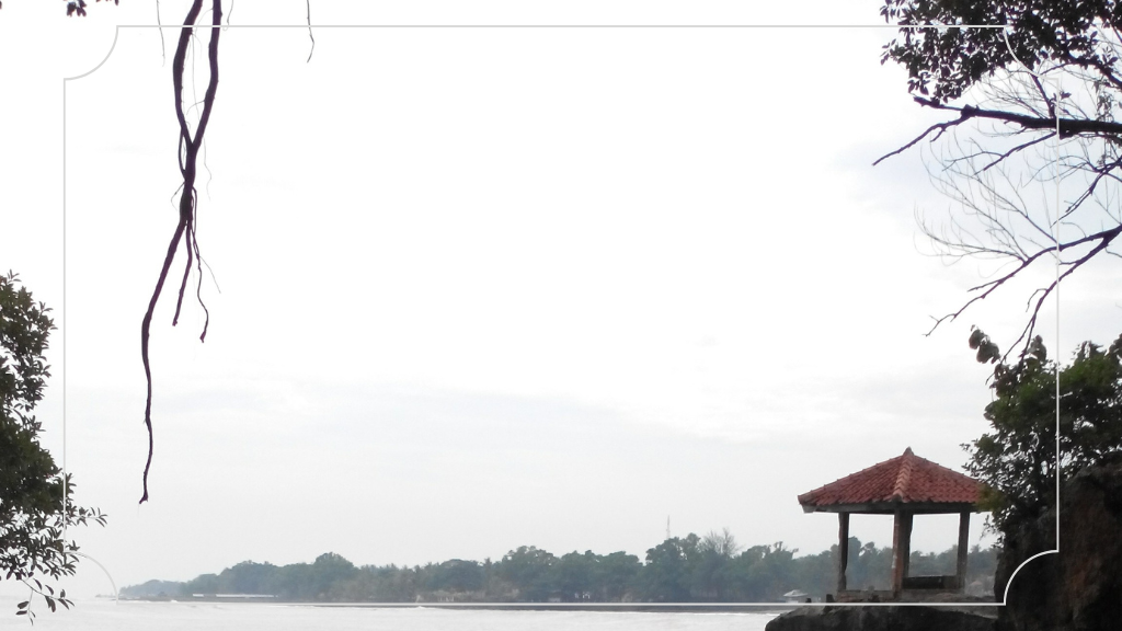 Balutan Misteri Pantai Karang Bolong