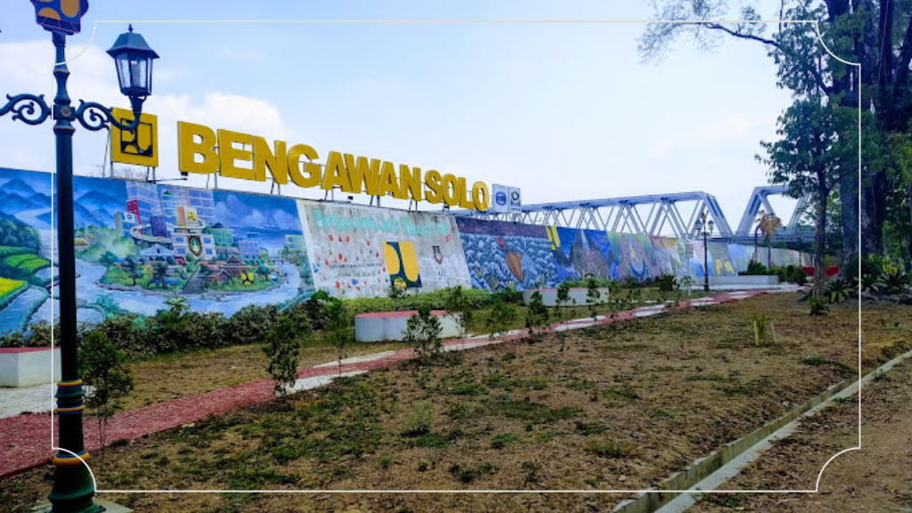 Bengawan Solo Parapet Wall Art