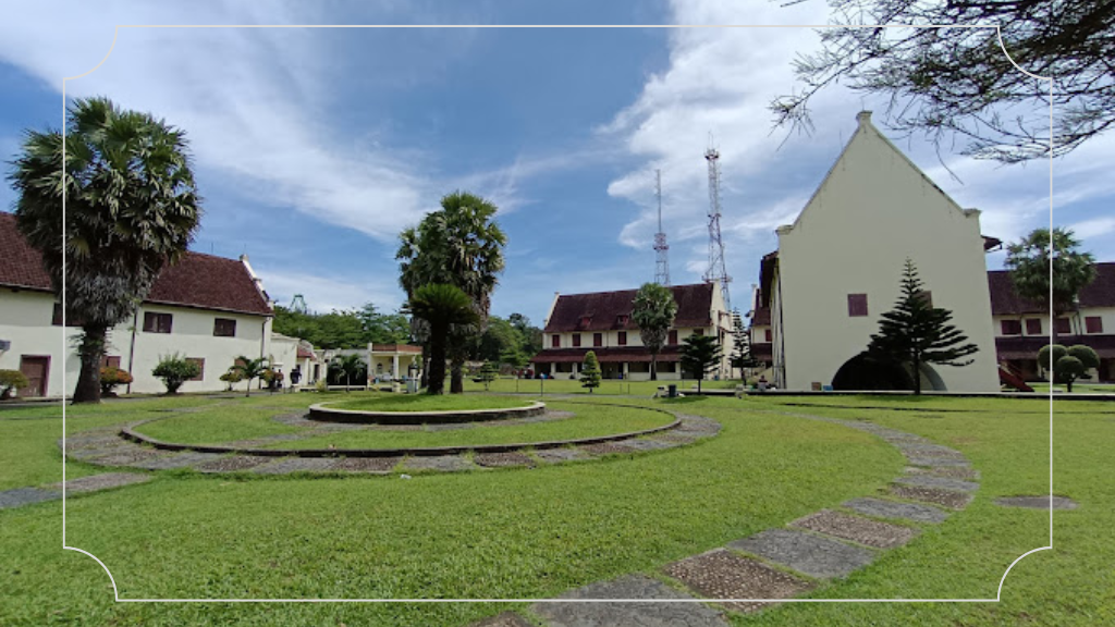 21 Tempat Wisata di Makassar yang Harus Dikunjungi 19 Benteng Rotterdam