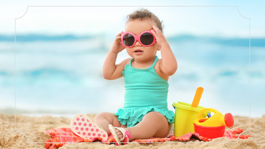 Berenang dan Bermain Pasir Putih