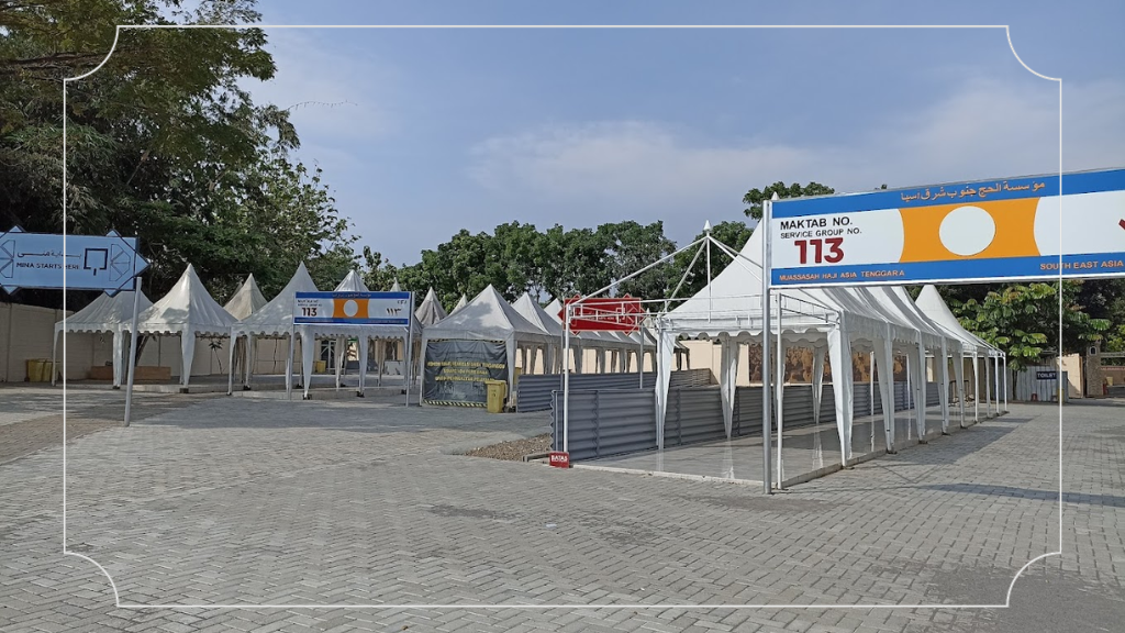 Beristirahat di Padang Arafah