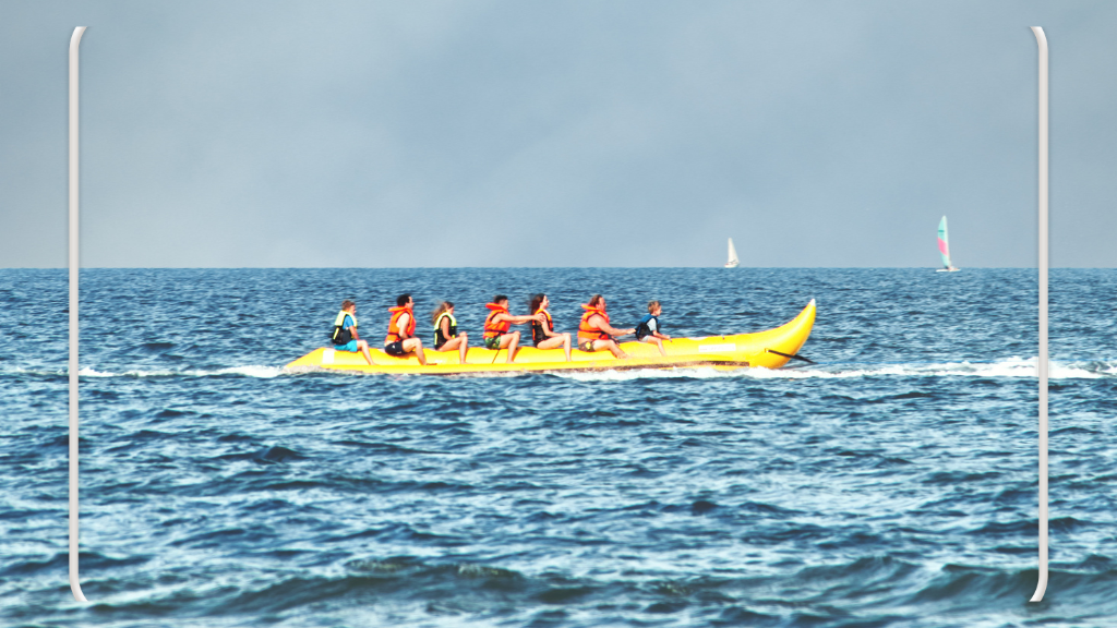 Bermain Banana Boat