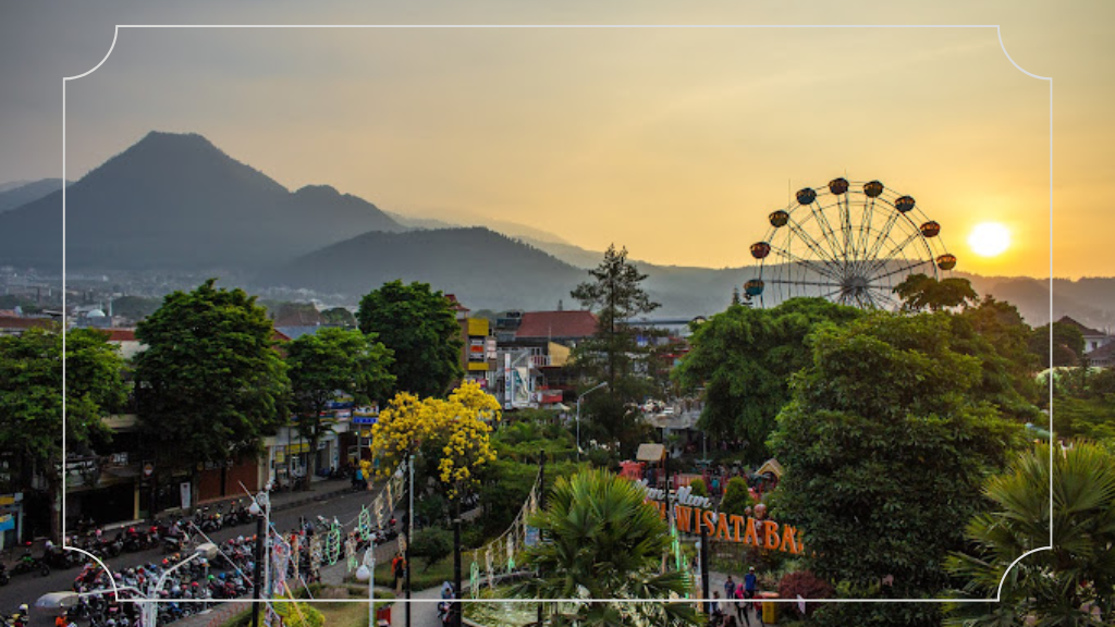 Alun-Alun Batu - Jam Buka & Rute Lokasi 5 Bianglala Alun-alun Batu