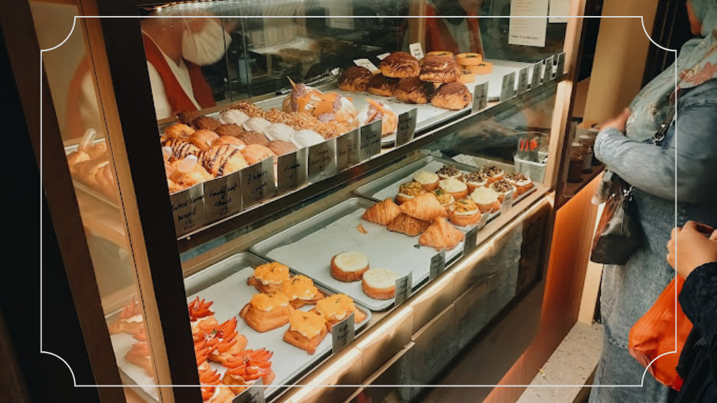 Makanan Viral di Bandung yang Wajib Kamu Cicipi! 9 Bien Patisserie