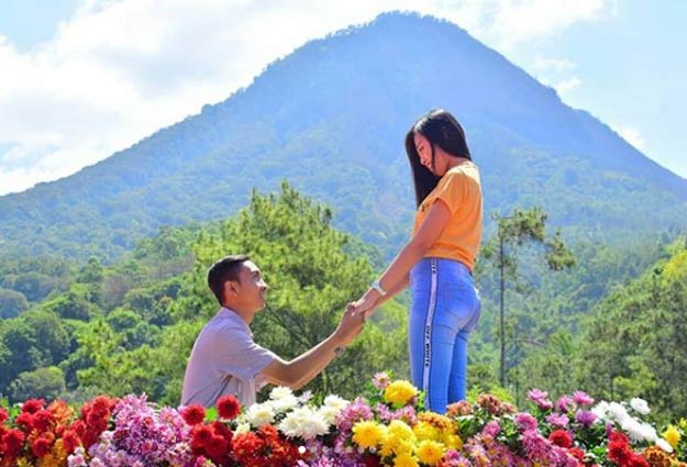 81 Tempat Wisata Seru Di Malang Terbaru 86 Bukit Bulu Coban Rais