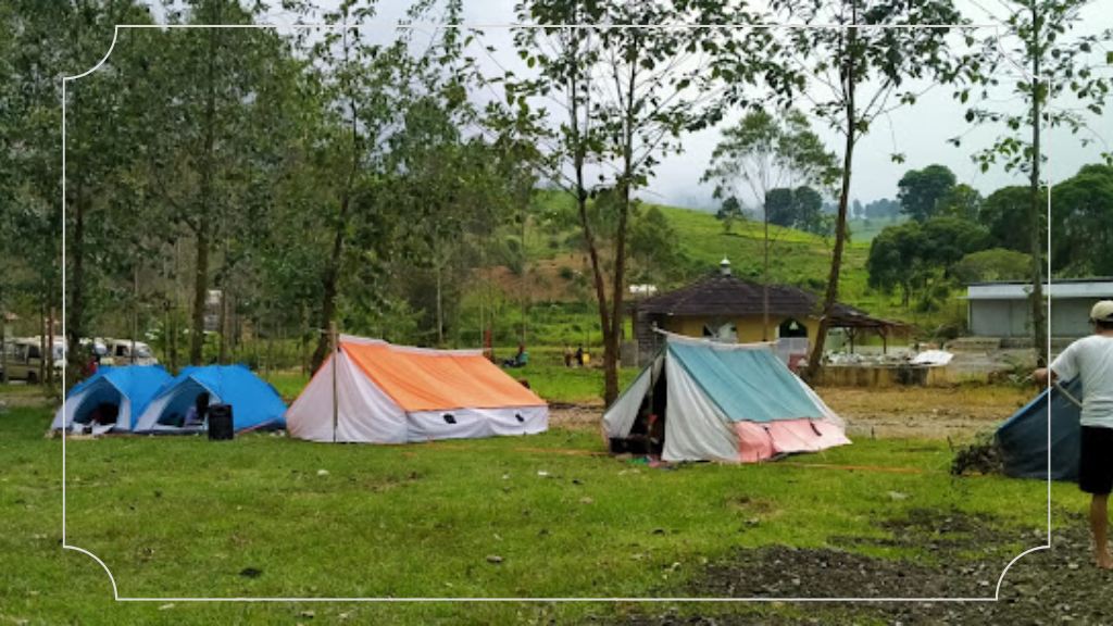 Camping Bersama Keluarga