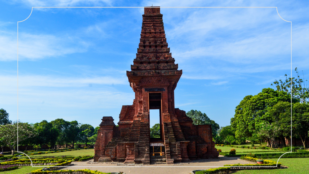 Candi Bajang Ratu