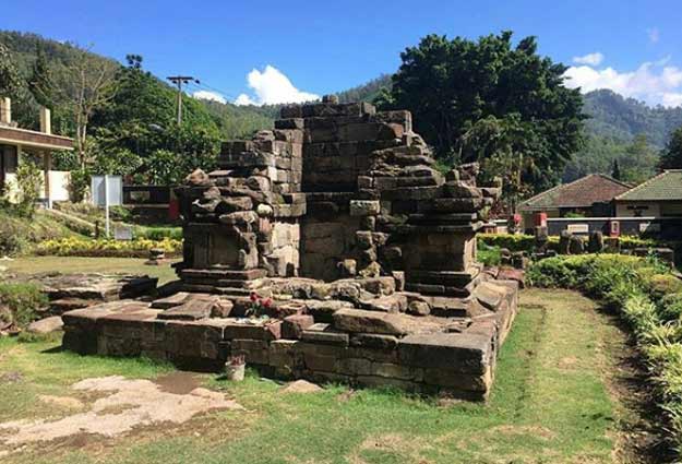 81 Tempat Wisata Seru Di Malang Terbaru 79 Candi Songgoriti