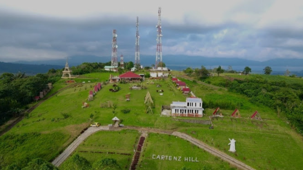 Tempat Wisata di Tomohon - Menikmati Keindahan Alam yang Ajaib 5 Cartenz Hills Tomohon